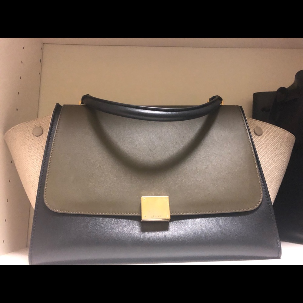 Celine trapeze